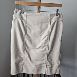 White House/Black Market Cream Pencil Side Zip Skirt Sz 8